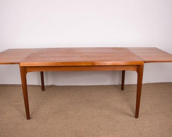 Danish extendable teak dining table by Henning Kjaernulf for Vejle Stole 1960.
