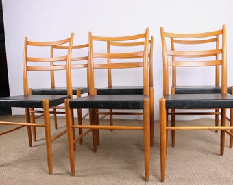 1960 年に Yngve Ekstrom が Gemla のためにデザインした、エルム材と 
