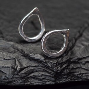 small hammered sterling silver teardrop outline studs, ildiko jewelry, minimalist jewelry image 3