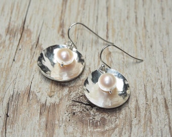 Freshwater Pearl inside Sterling Silver Circular Disc Dangly Earrings, Minimalist Jewelry, Ildiko Jewelry