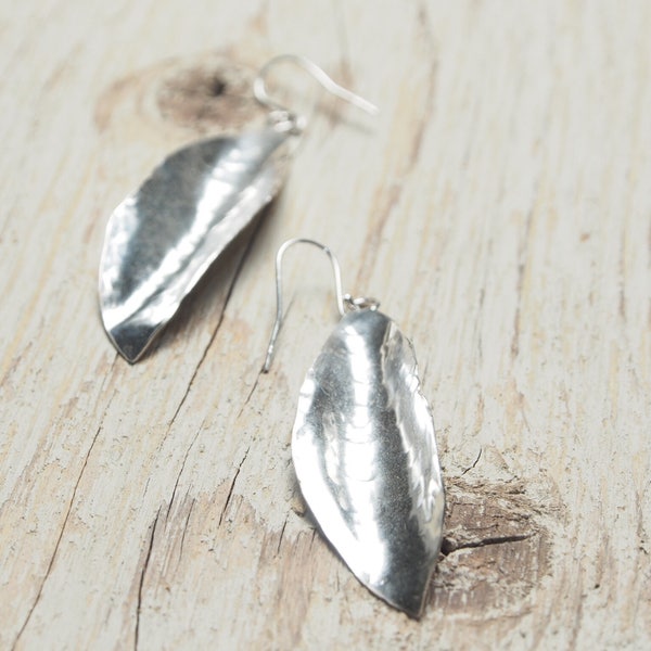 hammered sterling silver solid leaf shape dangle earrings, ildiko jewelry, minimalist jewelry