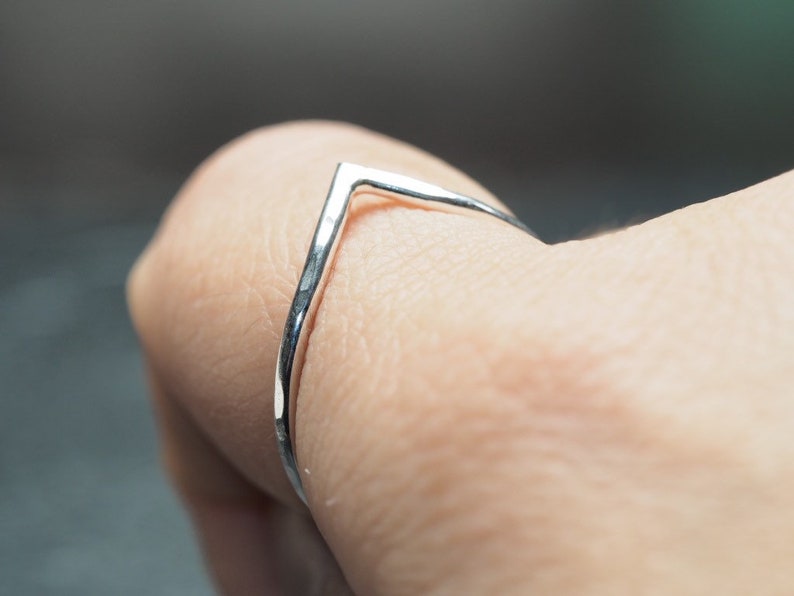 hammered sterling silver pointed v stacking ring, ildiko jewelry, minimalist jewelry image 3