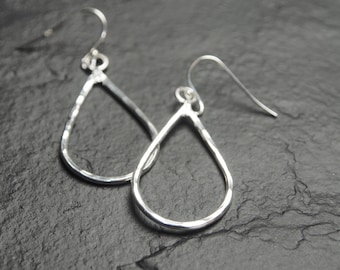 hammered sterling silver small teardrop outline drop earrings, ildiko jewelry, minimalist jewelry