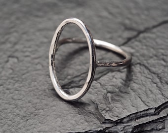 hammered sterling silver oval outline ring, ildiko jewelry, minimalist jewelry