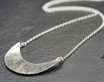 hammered sterling silver curved crescent semicircle bib necklace, ildiko jewelry, minimalist jewelry