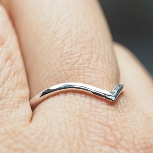 hammered sterling silver pointed v stacking ring, ildiko jewelry, minimalist jewelry image 5