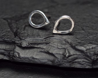 small hammered sterling silver teardrop outline studs, ildiko jewelry, minimalist jewelry