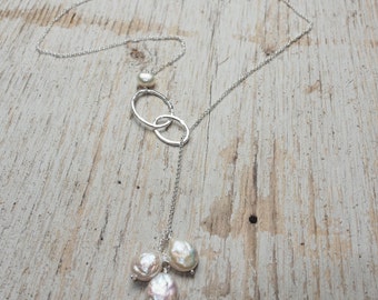 sterling silver chain lariat with white pearl cluster and hammered sterling silver ovals, ildiko jewelry, birthday gift