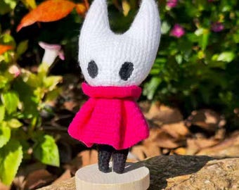 Handmade Silksong Hornet Crochet Figure 9cm Gift Plush | Hollow Knight Silksong Amigurumi Desk Decor