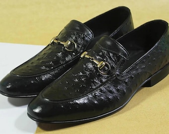 ゴールドホースビット付きハンドメイドメンズブラックオーストリッチレザーローファー｜ラグジュアリーなスリッポンフォーマルシューズ