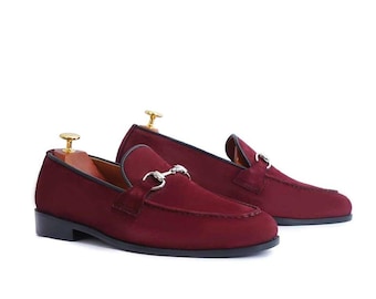 Mocasines de ante granate hechos a mano con detalle de herradura, zapatos de vestir de lujo para hombre.