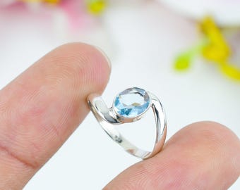925 Sterling Silver Ring - Natural Blue Topaz Gemstone - Handmade Ring
