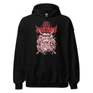 Könnte beinhalten: Schwarzer Kapuzenpullover mit roter Grafik eines Schädels, Hörnern und Skelettfiguren. Die Grafik enthält den Text "ABHORRISTMINDER" und ein Pentagramm. Das Design ist mittig auf der Vorderseite des Sweatshirts platziert.