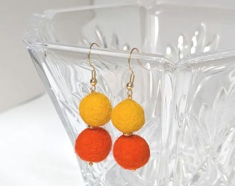 軽量ウールイヤリング：手作り職人ジュエリー