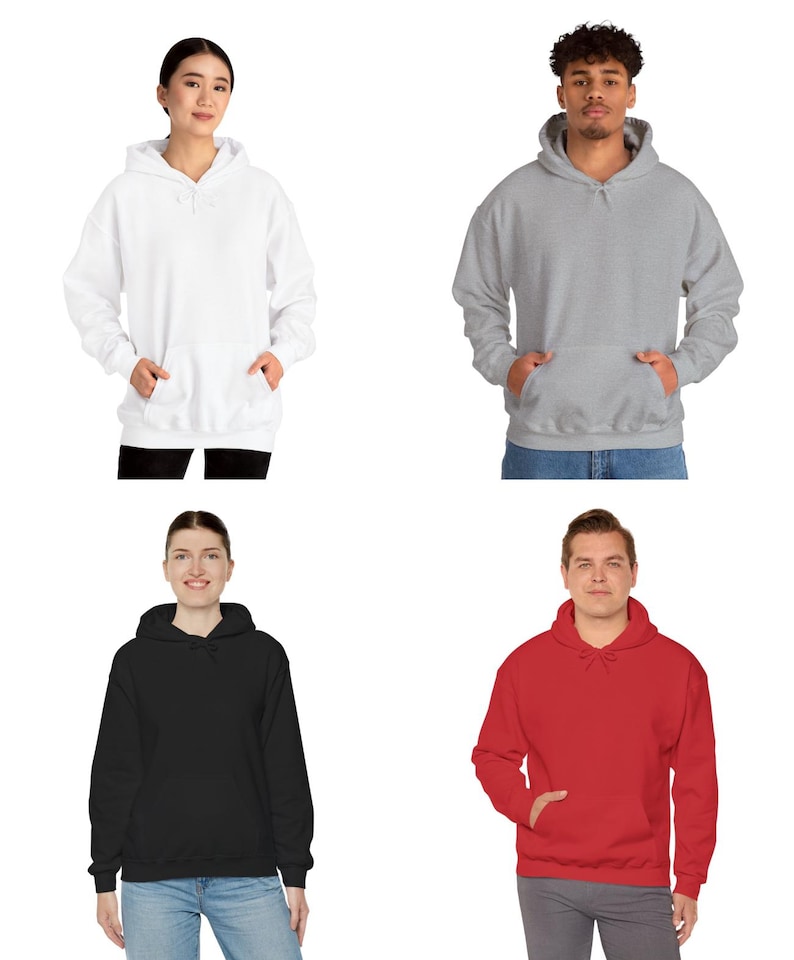 Peut inclure: Quatre personnes portant des sweats &agrave; capuche de couleur unie : blanc, gris, noir et rouge. Chaque sweat &agrave; capuche a une capuche, une poche avant et des manches longues. Les personnes se tiennent devant un fond blanc.