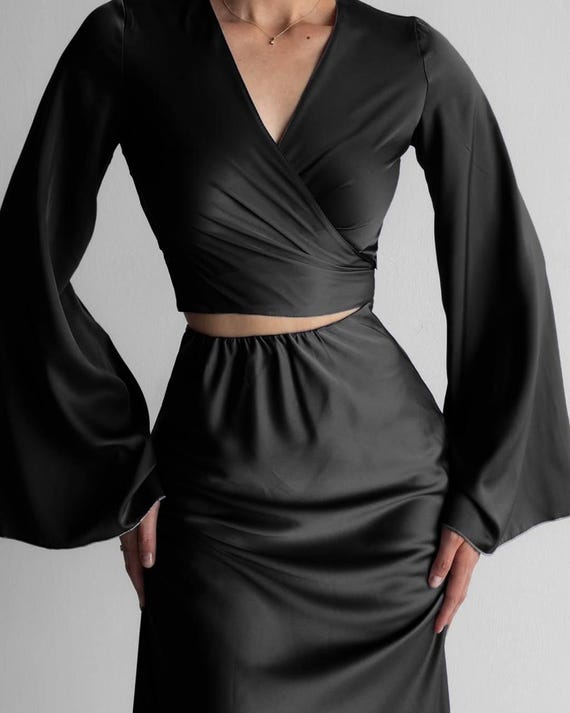 Satin Silk Crop Top and Skirt Set, Elegant Two-Piece Matching Outfit Satin Silk Crop Top and Skirt Set, Elegant Two-Piece Matching Outfit