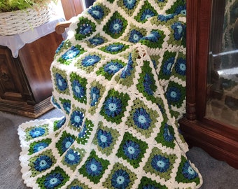New Large Afghan Blanket - Shades of Turquoise and Green with White Scallops Border - Couch Bed 70&quot;x56&quot; - Crochet USA Item 5990
