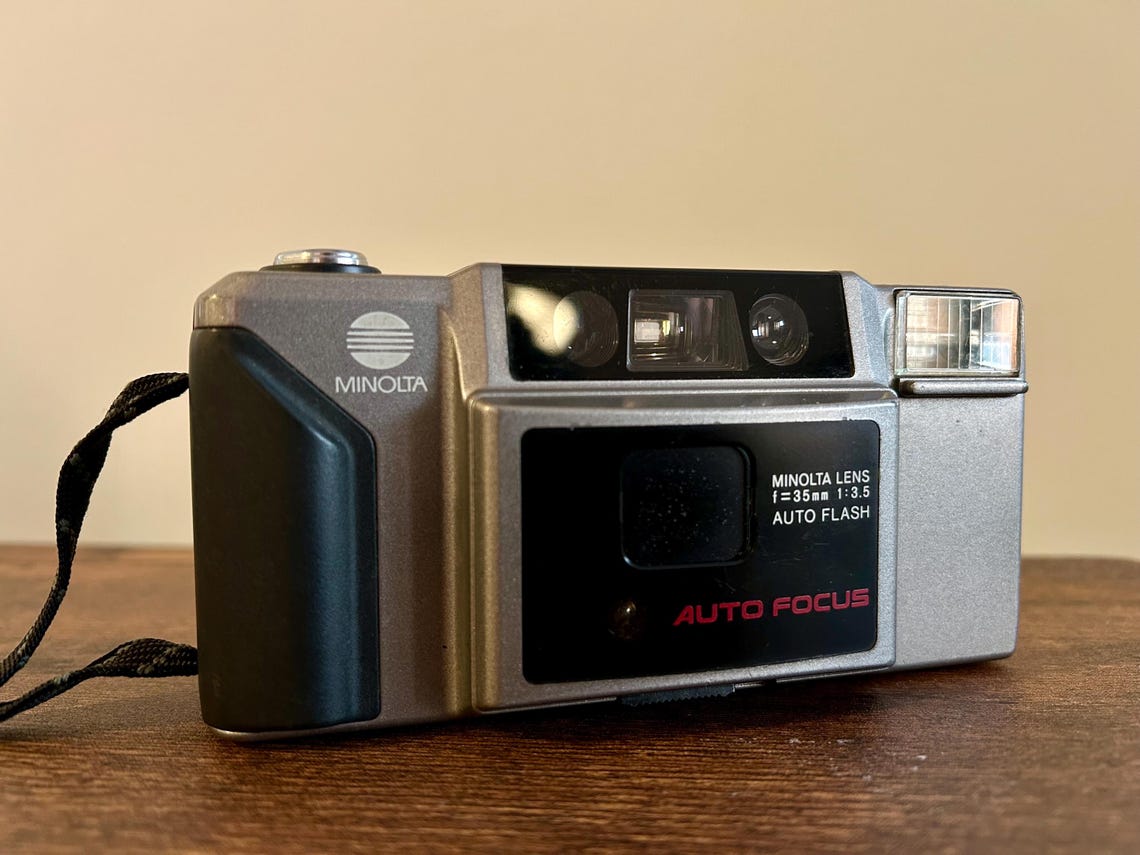 Minolta AF-E, foto 1 di 3