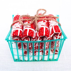 Set of Four Flour Sack Strawberry Basket Napkins