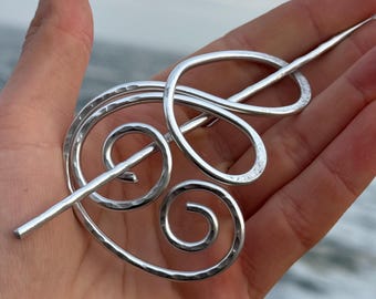 Handgjord sjal i aluminium, slät metalltröjstängning, minimalistisk silvergaffel
