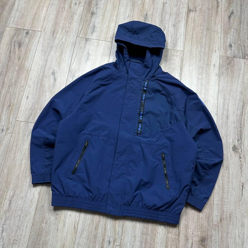 Kurtka wiatrówka Nike Air Max Woven Windbreaker z kapturem w kolorze granatowym, męska, rozmiar XL, oversize zdjęcie 2
