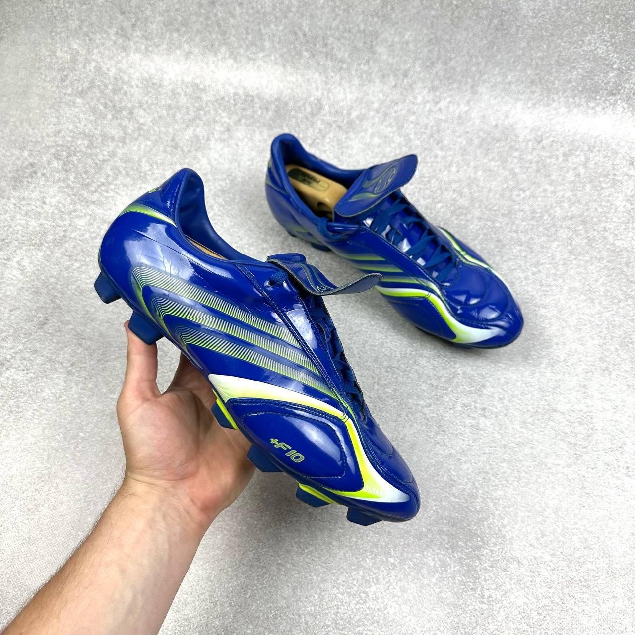 Adidas vintage football shoes - Etsy 日本