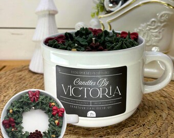 Winter Pinecone Wreath Candle