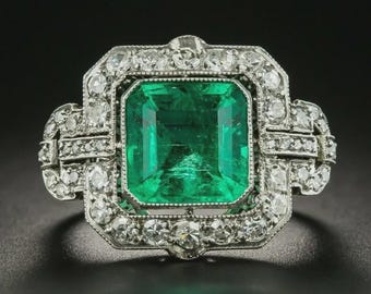 Anillo de esmeralda Art Déco de lujo, anillo de cóctel vintage de filigrana en oro blanco de 18 quilates, halo de diamantes de talla esmeralda, regalo único con la piedra natal de junio.