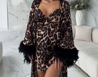 Conjunto de bata de satén con estampado de leopardo – Ropa de dormir, kimono con ribete de plumas y vestido lencero / Fiesta nupcial / Atuendo para prepararse / Pijama para la luna de miel
