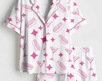 Pijama de satén de manga corta con estampado de Tinis & Weenies Dirty Martini Party, regalo para fans de Tinis & Weenies con meme de martini, ropa de dormir para ella.