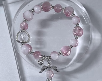 Pink Angel Wing Elastic Bracelet, Heart Charm Beaded Bracelet, Soft Pastel Jewelry, Cute for Gift, Everyday Wear, Free Size