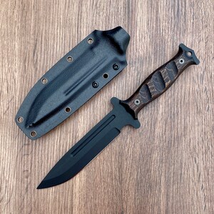 Knuckle Grip Stainless Steel Trench Knife with Carrying Case