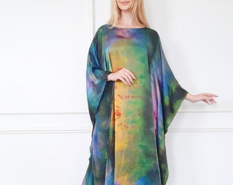 Green kaftan silk 100%, hand painted kaftan custom made, luxury silk caftan wedding for tall women, gift for her