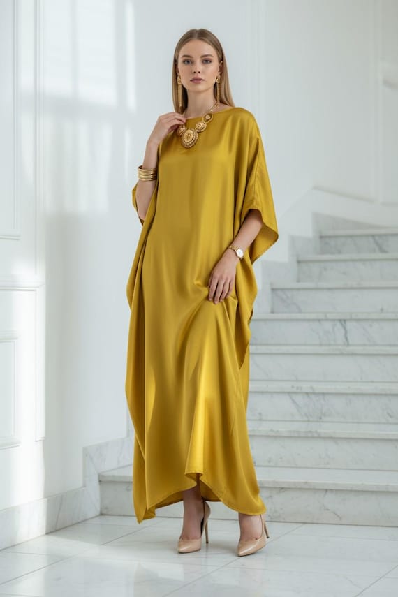 Kaftan, Gold Kaftan Yellow, Luxury Kaftan Wedding Dress, One Size Fit All, Kaftan for Shorter Women, Custom Length Long, Luxury Kaftan Gift