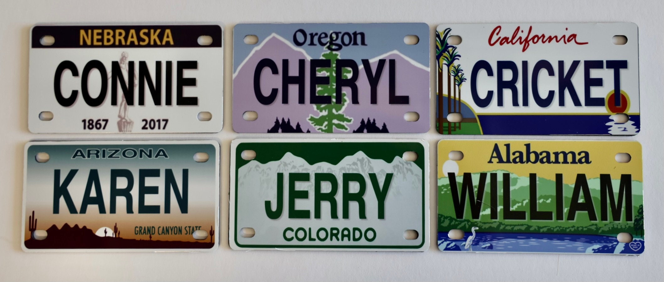 【Get $10 OFF on $60+ Order】Extra Mini Magnetic State License Plates, Refrigerator/Fridge Magnet, Little Electric Car License Plates for Kids, Travel Keepsakes, Gift for Couples