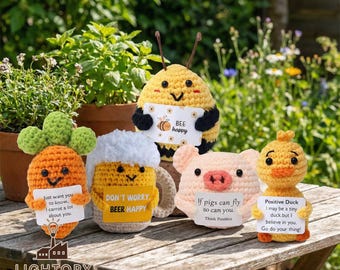 Handmade Crochet Positive Desk Buddy with Hugging Card, Cute Amigurumi Animal & Vegetable Ornaments, Pocket Hug, Small Motivational Gift