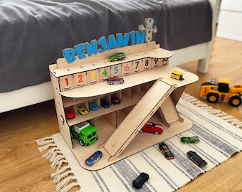 Personalized Wooden Toy Car Garage – Montessori Parking Ramp Organizer for Toddlers, Wooden Car Ramp, Birthday Gift for Kids, Custom Parking