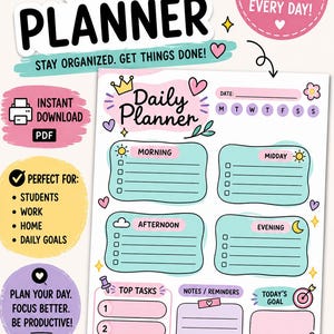 Puede incluir: Una hoja imprimible de planificador diario con secciones para tareas de mañana, mediodía, tarde y noche. El diseño incluye tonos pastel rosa, azul y morado con iconos de corona, sol, luna y corazones. El texto incluye Daily Planner, Top Tasks, Notes/Reminders y Today's Goal.