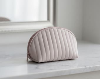 Quilted Zipper Pouch Sewing Pattern PDF, Beginner Cosmetic Bag Tutorial, Custom Sizes Makeup Bag Pattern Digital Download Instant