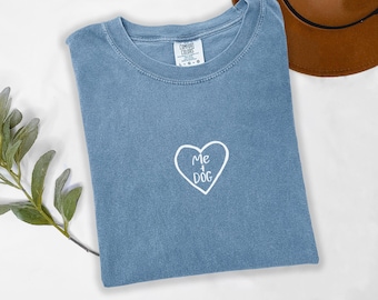 Comfort Colors Dog Mom T-Shirt, Minimalist Dog Lover Gift