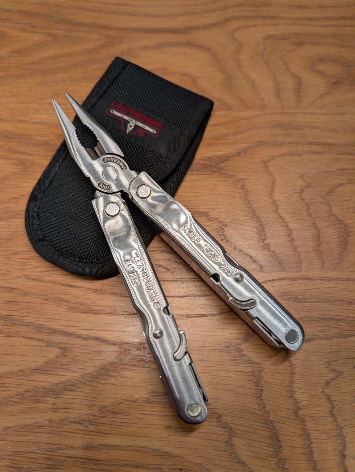 Vintage Leatherman Super Tool 200 – Early 2000s Multitool With 