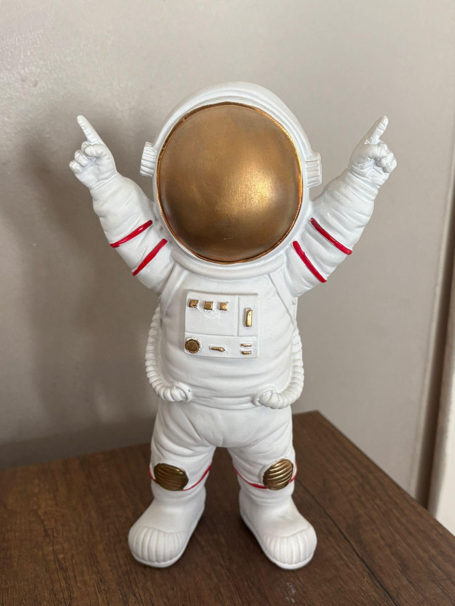 Astronaut figurine - Etsy 日本