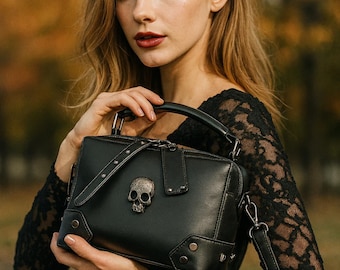 Goth Skull Handbag – Punk Motorcycle Rivet Purse, Gothic Shoulder Bag for Women, Halloween Cosplay & Biker Fashion Gift
