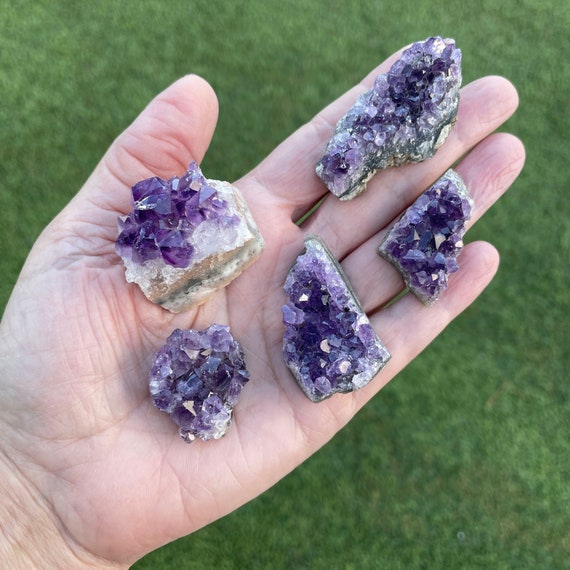 Amethyst store druzy cluster