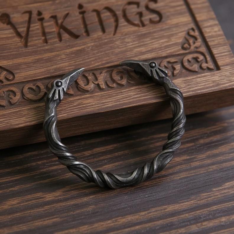 Bracciale Vichingo "Bracciale Del Potere Di Nidhogg | Odin's Hall