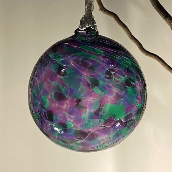 Grande boule de verre violette et verte