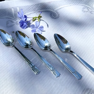Vintage Oneida Silverplate Demitasse Spoons - &quot;Caprice&quot; Art Deco Set