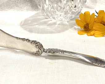 Twisted Butter Knife, Master Butter, Antique Flat Handle, Silverplate, Lenora, by WR Oneida, Hostess Gift, Housewarming Gift, c.1905, USA