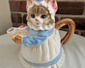 Vintage Heritage Mint Cat Teapot, Whimsical Ceramic Kitty "Mama Cat Serving Tea & Donuts," Cottagecore Country Kitchen Decor, Calico Tabby