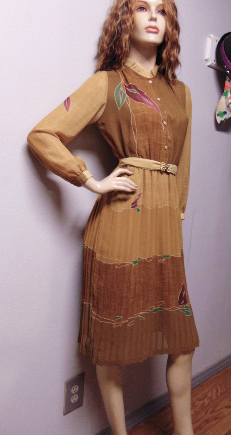 Vintage 70/'s Semi Sheer accordion pleated dress with ruffle collar Sz Small